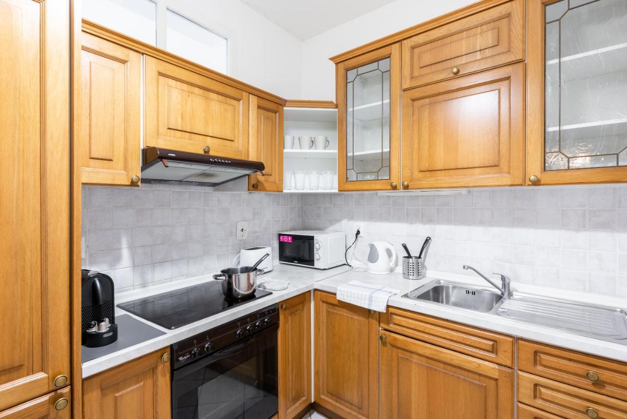 St. George Apartments — Photos 1