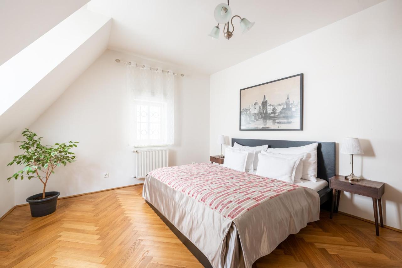 St. George Apartments — Photos 3